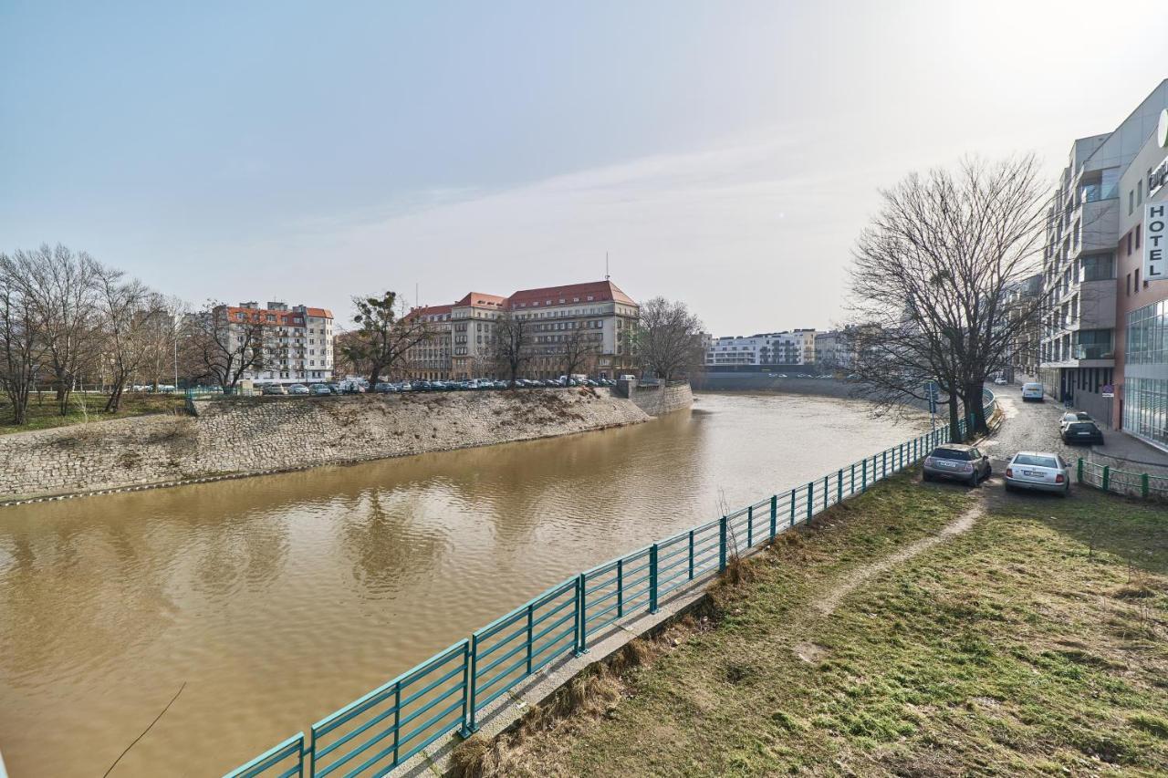 Under The Wroclove Sky By Noclegi Renters Breslau Exterior foto